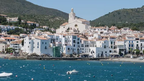Cadaqués, le joyau blanc de la Costa Brava