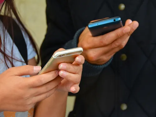 Snack : cette application de rencontres discute à votre place grâce...