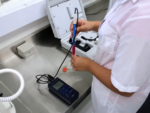 Implants connectés dans le cerveau : des premiers tests bâclés...