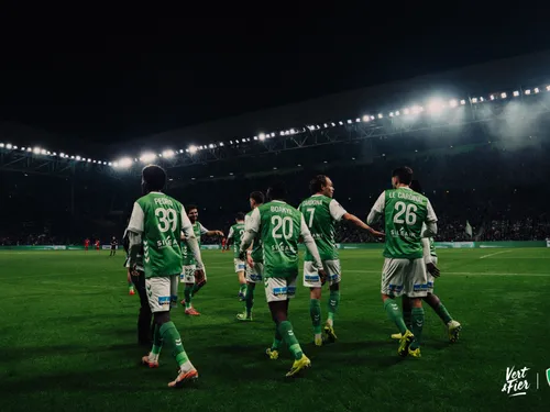 Les Verts grimpent à la 2e place de Ligue 2