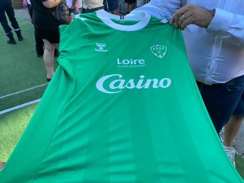 ASSE : Découvrez le nouveau maillot de la saison 2026-2027 !