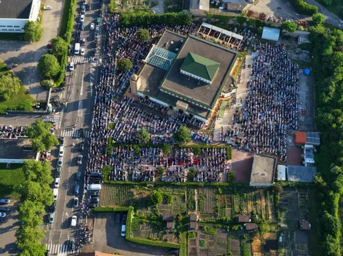 Saint-Etienne : des milliers de fidèles rassemblés pour la prière...
