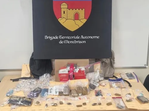 Montbrison : Une narcotrafiquante interpellée en flagrant délit 