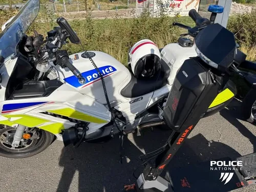 A 55 km/h en trottinette dans les rues de Saint-Etienne, il est...