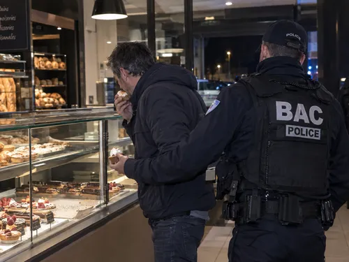 Saint-Etienne : Il entre dans une boulangerie la nuit pour manger...