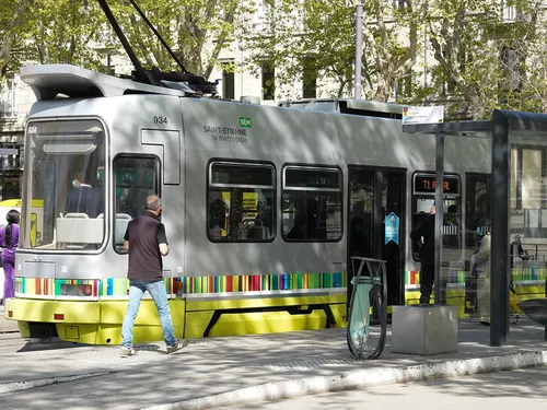 Saint-Etienne : trafic interrompu à la STAS après un accident entre...