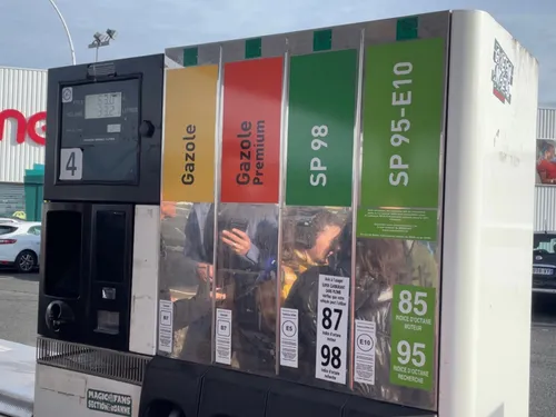 Augmentation du prix du carburant : des stations-service...