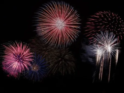 14 juillet : Le préfet recommande aux maires d'annuler les feux...