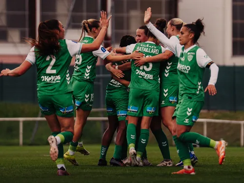 D1 : Les filles de l'ASSE ratent leur maintien... à 60 secondes de...