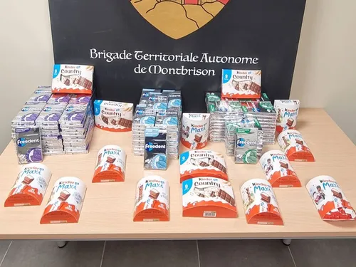 Sainte-Agathe-la-Bouteresse : à Aldi, ils tentent de dévaliser......