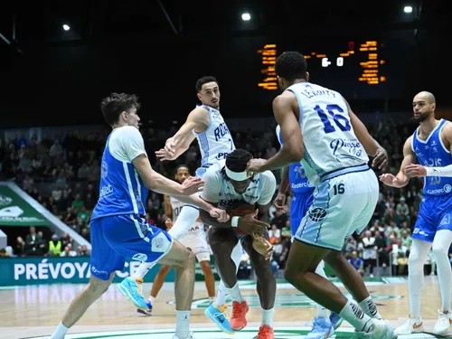 Basket : le coup de force de la Chorale chez le leader