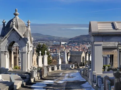 Toussaint : Des navettes gratuites pour se rendre dans les...