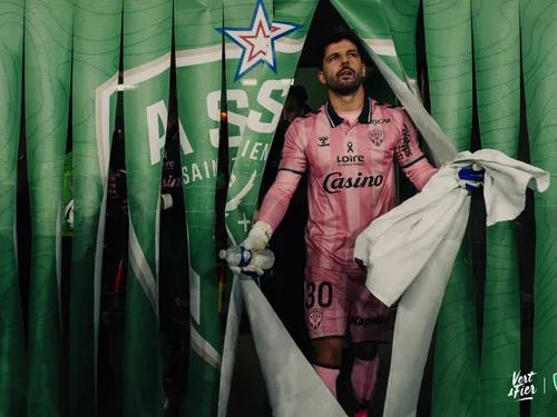 ASSE : Gautier Larsonneur est forfait contre le Red Star