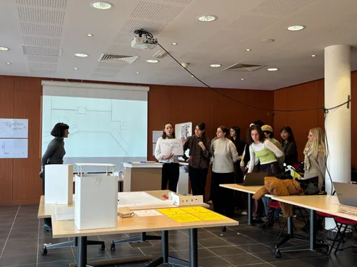 Des étudiants en design repensent les espaces extérieurs du CHU de...