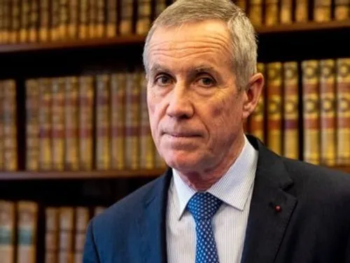 Saint-Etienne : le procureur de Paris au moment des attentats en...