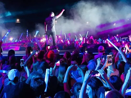 GIMS "Sapés comme jamais" (Live)