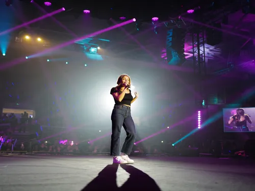 MAELLE "Toutes les machines ont un cœur" (Live)