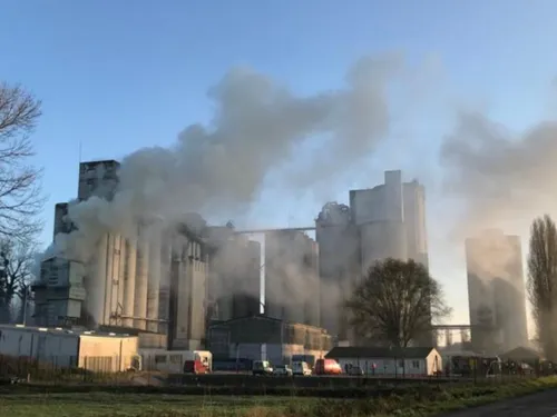 Feu de silo dans l'Aube