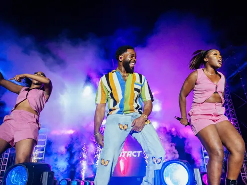 TAYC "Room 69" (LIVE)