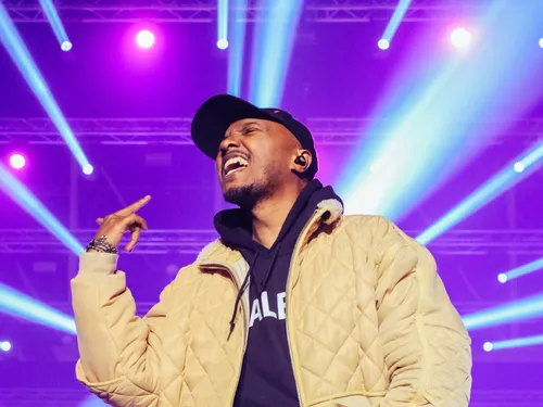 SOPRANO "3615 Bonheur" (Live)