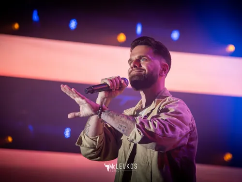 KEEN'V "Outété" (Live)