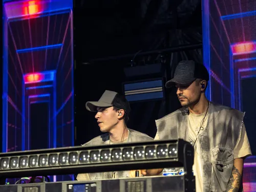 TRINIX "Avec classe" (Live)