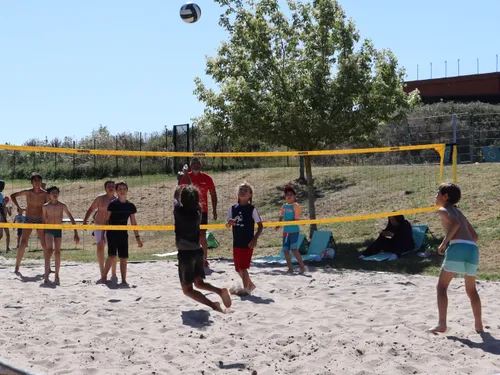 Carte Postale : Champagne FM vous emmène à Château Plage 