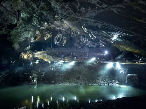 Carte Postale : Champagne FM vous emmène au domaine des grottes de Han