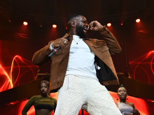 TAYC "Le Temps" (Live)