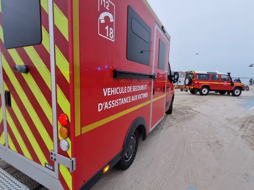 Sangatte : collision entre deux kitesurfeurs, des recherches en...