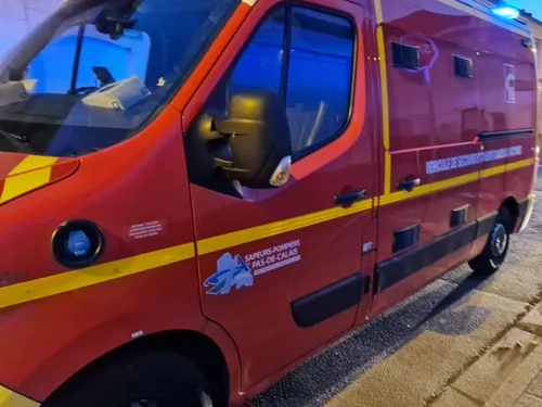Un homme chute sur la voie publique à Eperlecques