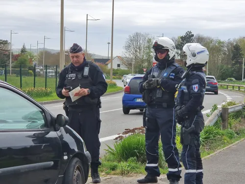 Fin de rodéo à Grande-Synthe : chute, interpellation et moto saisie