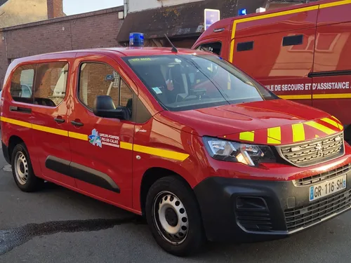 Saint-Folquin : collision entre une voiture et un tracteur