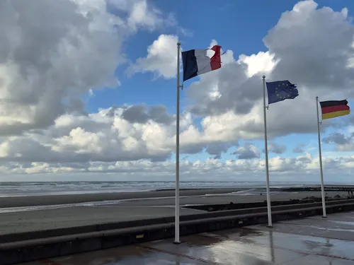 Les vents violents de la tempête Austen s'abattent sur la Côte d'Opale