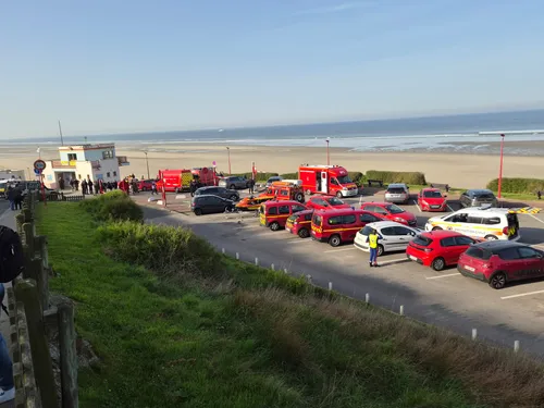 Plusieurs corps retrouvés au petit matin sur la plage de...
