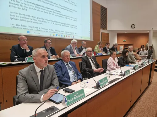 Boulogne-sur-Mer : Frédéric Cuvillier reste Président de la...