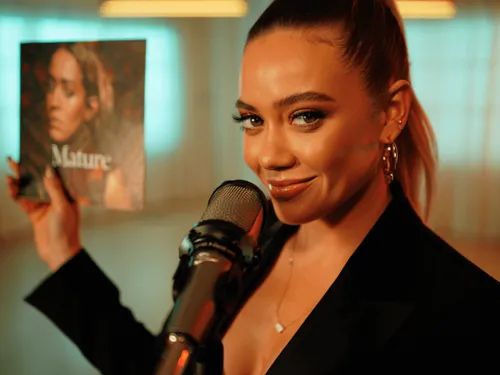 🎵 Le Son Tout Neuf du Jour : Hilary Duff – Mature