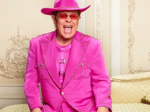 Elton John annonce un nouvel album “hors norme”