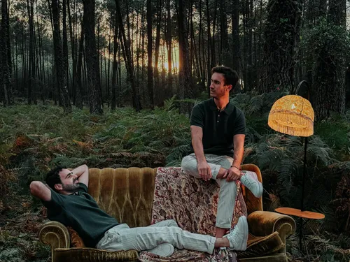 Boulevard des Airs et L.E.J : "Regarde‑moi", un duo solaire qui...