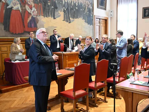 Boulogne : de nouveaux adjoints autour de Frédéric Cuvillier