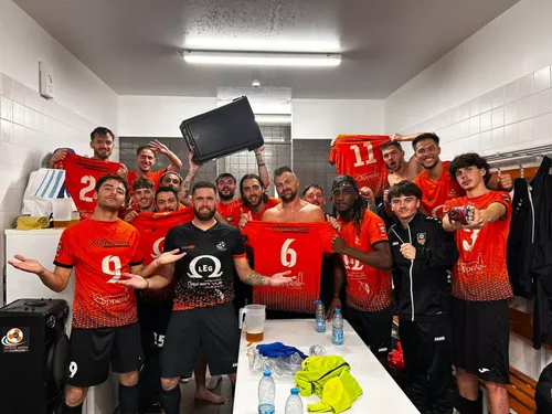 Foot : Esquelbecq - Saint-Omer, Petite-Synthe -...