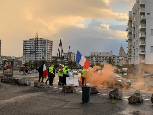 Calais et Boulogne-sur-Mer : les gilets jaunes signent un retour...
