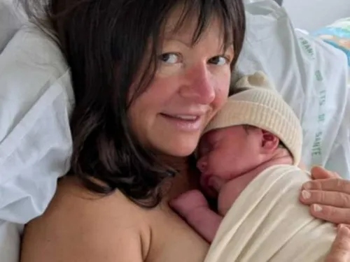 Bailleul : pour éviter que sa malformation progresse, Émilie a...