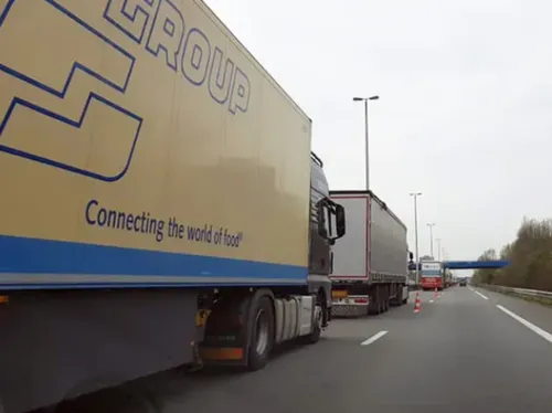 Accident sur l'A26 à Witternesse : un poids lourd en travers de...