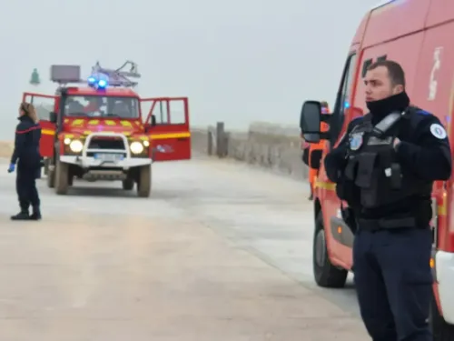 Le Portel : quatre personnes piégées par la marée près du fort de...