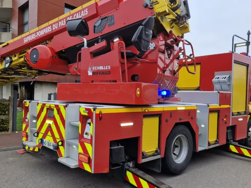 Incendie à Calais : cinq personnes hospitalisées, dont deux jeunes...