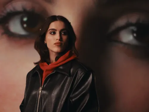 “I've Never Met Her” : la renaissance d’Ally Salort