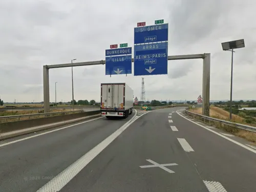 A16/A26 : trois camions se percutent en milieu d'après midi