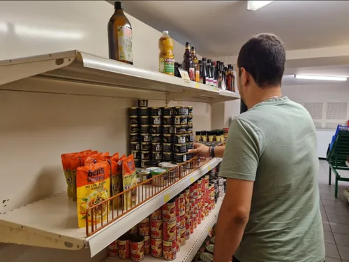 Précarité étudiante : l’épicerie solidaire de Boulogne-sur-Mer ne...