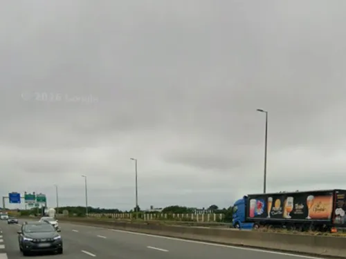 Calais : face à face sur l'A16, un homme en arrêt cardio-respiratoire